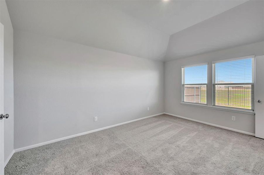 Spacious, unfurnished interior of a new home in Lane Ranch, Sanger (Image 35).