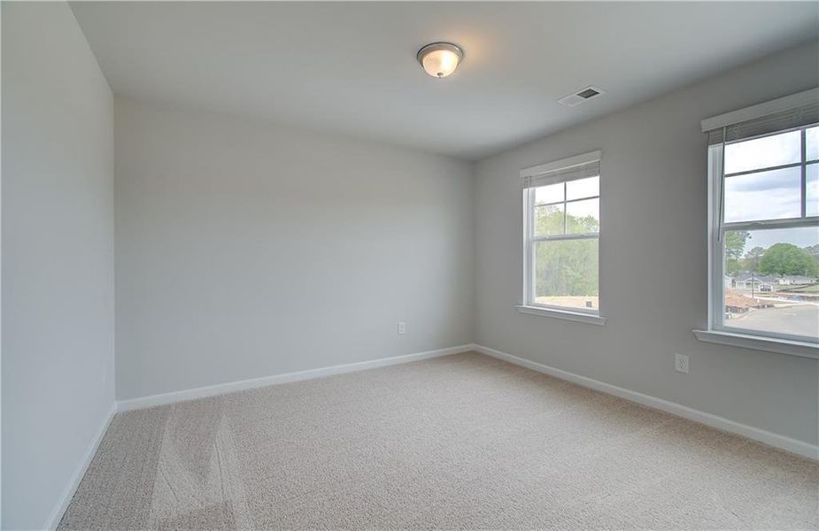 Spacious, unfurnished interior of a new home in Burchwood, Stockbridge (Image 15).