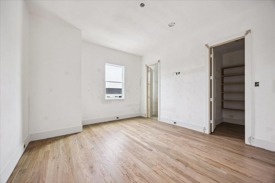 Spacious, unfurnished interior of a new home in , Houston (Image 20). Spacious, unfurnished interior of a new home in , Houston (Image 20).
