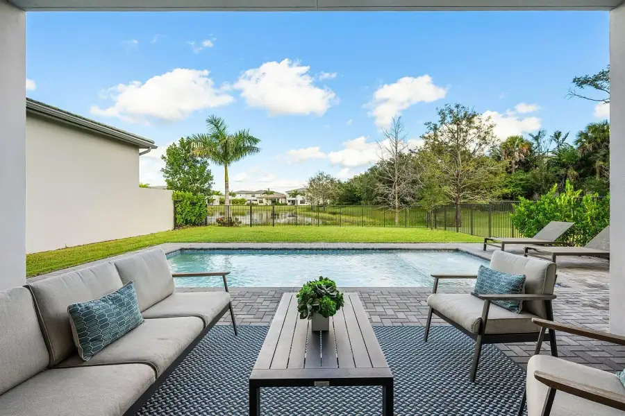 046-8209EssexCountryClubDrive-BocaRaton-