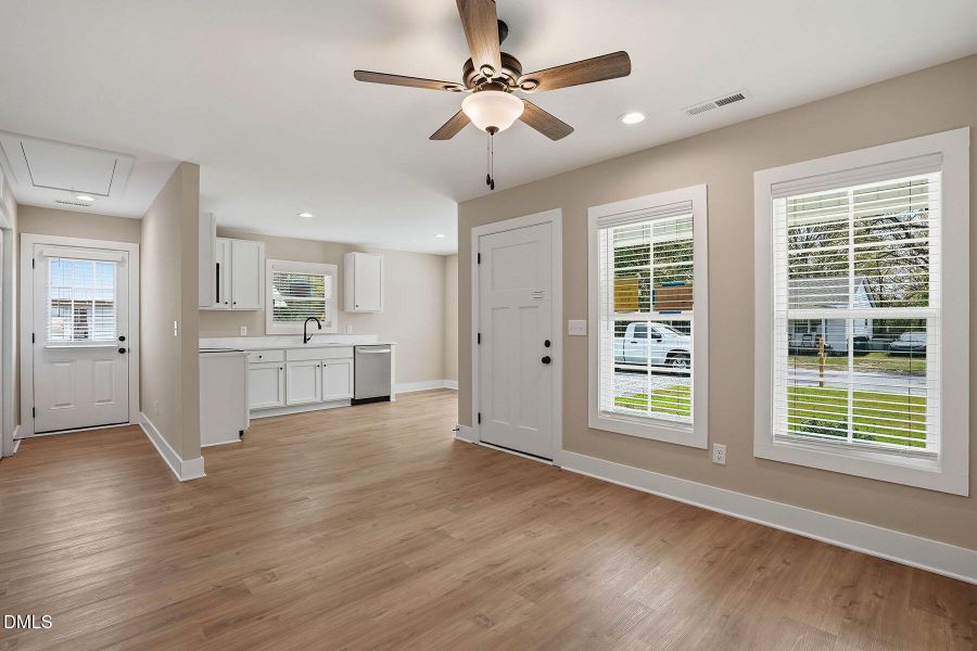 1107 N John St-14 1107 N John St-14