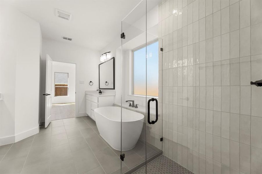 20. 15004 Pizarro - Bath (4)