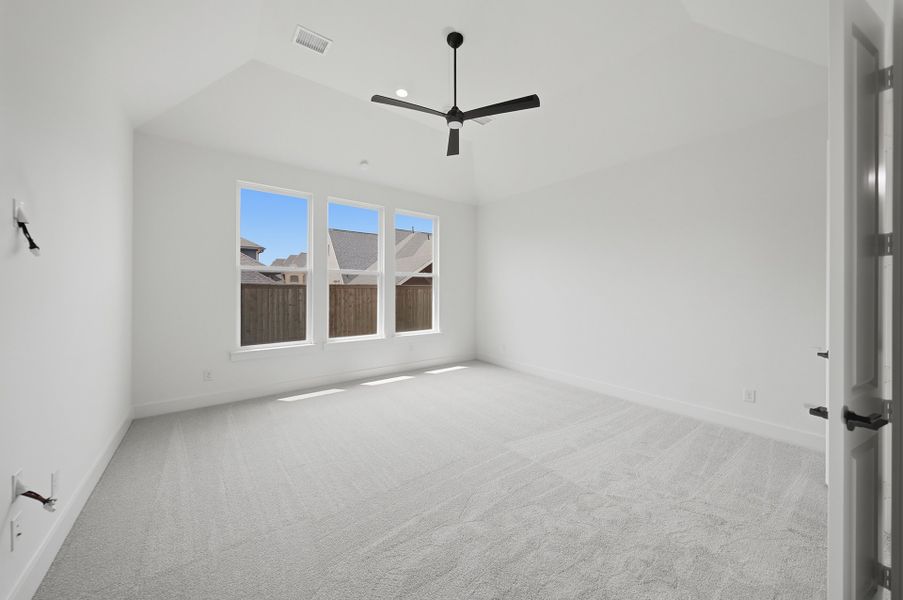 Spacious, unfurnished interior of a new home in Estates at Rockhill, Frisco (Image 26). Spacious, unfurnished interior of a new home in Estates at Rockhill, Frisco (Image 26).