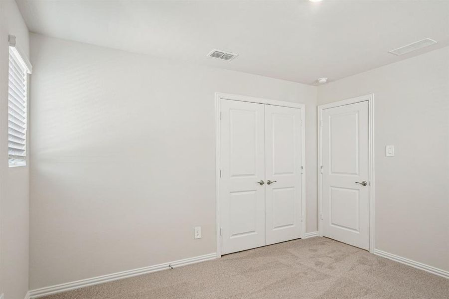 Photo is not of the actual home, but is an inspirational photo of builder’s model home and may depict options, furnishings, and/or decorator features that are not included. Photo is not of the actual home, but is an inspirational photo of builder’s model home and may depict options, furnishings, and/or decorator features that are not included.