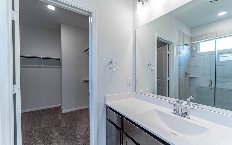 Furnished interior view inside a new home in Homestead, Schertz (Image 7).