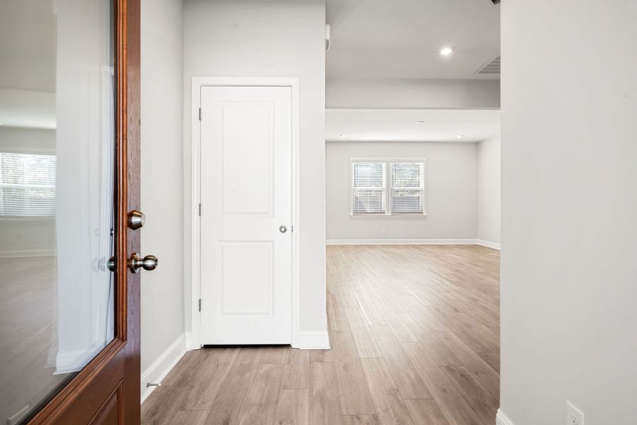 Spacious, unfurnished interior of a new home in Salem Bay, Beaufort (Image 17).