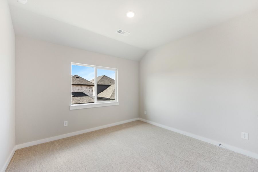 Spacious, unfurnished interior of a new home in Woodbridge Townhomes, Wylie (Image 41).