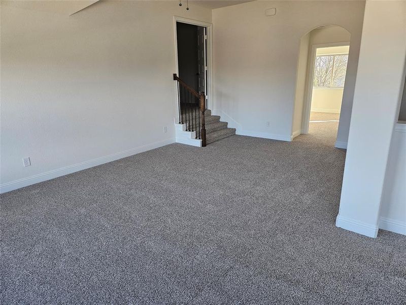 Spacious, unfurnished interior of a new home in Corner Stone Ranch, Howe (Image 18).