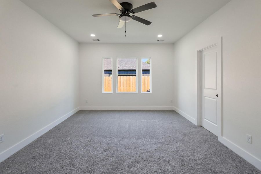 You'll have no problem fitting your furniture in this large room.