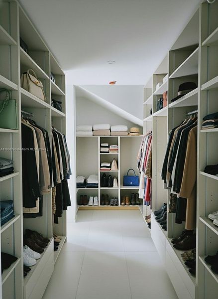 AI staging AI staging