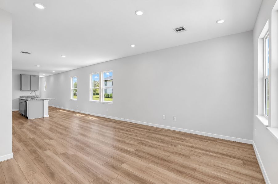 Spacious, unfurnished interior of a new home in Hockley Meadows, Hockley (Image 10). Spacious, unfurnished interior of a new home in Hockley Meadows, Hockley (Image 10).