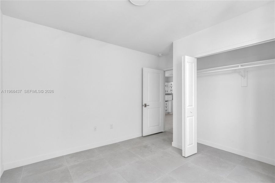 Spacious, unfurnished interior of a new home in , Miami (Image 12).