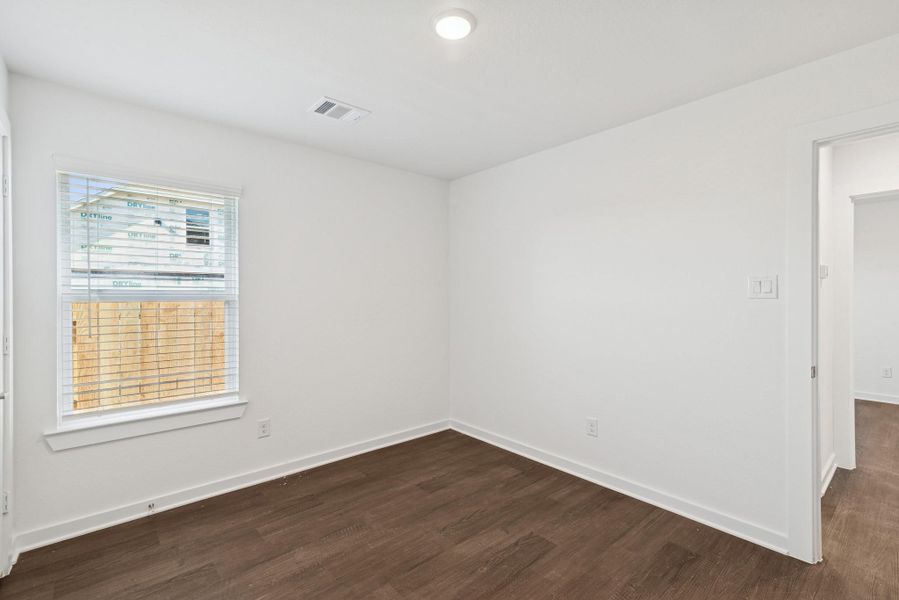 Spacious, unfurnished interior of a new home in Summerview, Fulshear (Image 18).