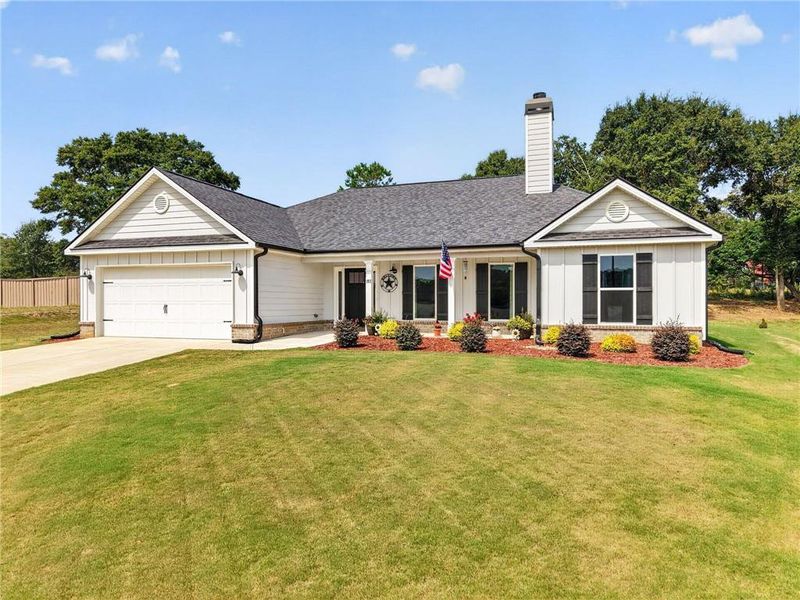 Front exterior of a new home in , Bethlehem, GA, highlighting curb appeal (Image 23). Front exterior of a new home in , Bethlehem, GA, highlighting curb appeal (Image 23).