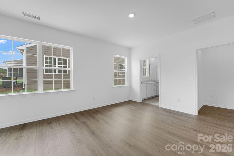 Spacious, unfurnished interior of a new home in Roselyn, Lancaster (Image 19). Spacious, unfurnished interior of a new home in Roselyn, Lancaster (Image 19).