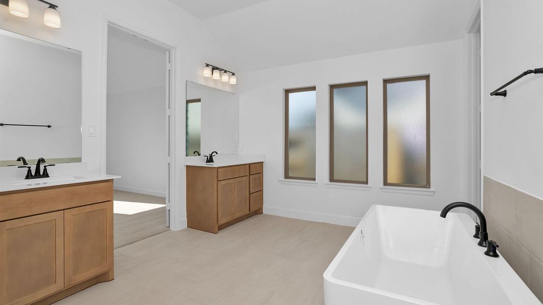 Furnished interior view inside a new home in Sienna 50', Missouri City (Image 5). Furnished interior view inside a new home in Sienna 50', Missouri City (Image 5).