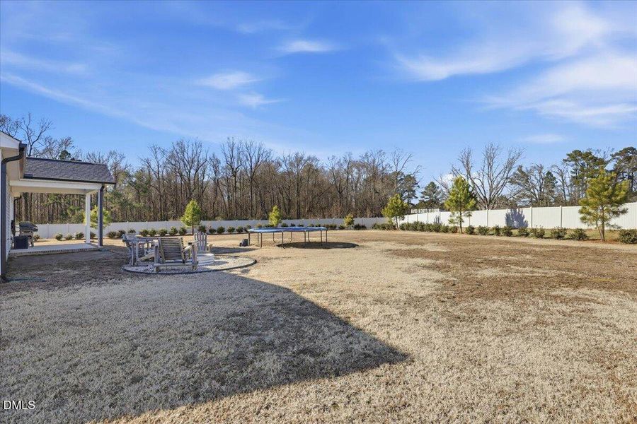 09-4213 Fairlawn Dr-9