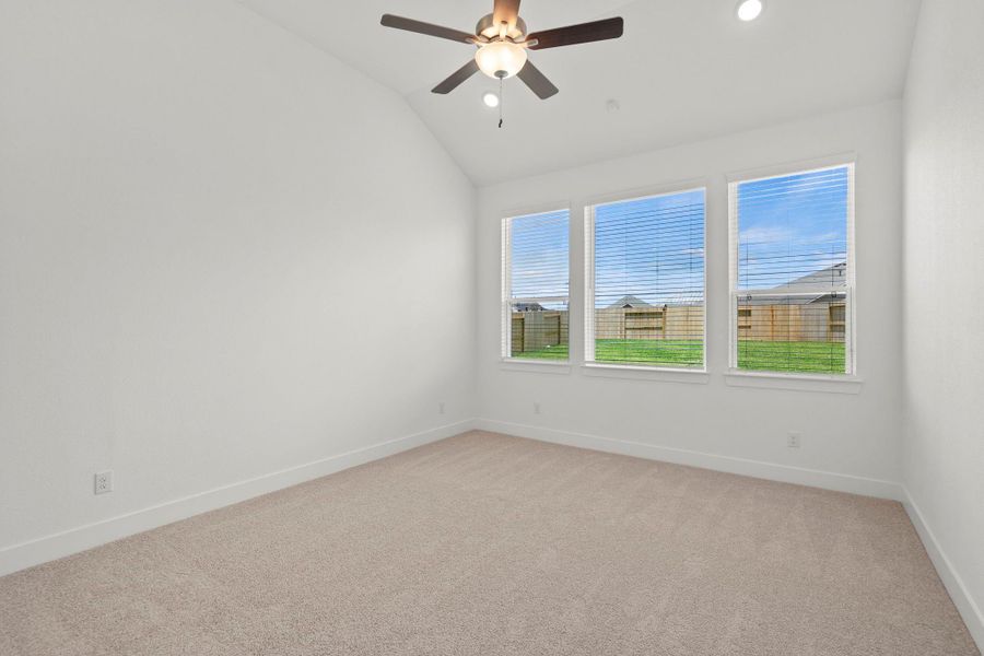 Spacious, unfurnished interior of a new home in Sienna 45's, Missouri City (Image 21). Spacious, unfurnished interior of a new home in Sienna 45's, Missouri City (Image 21).