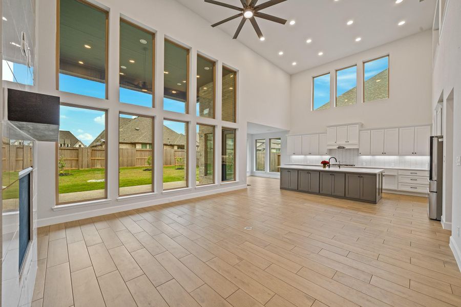 Spacious, unfurnished interior of a new home in , Brookshire (Image 26).
