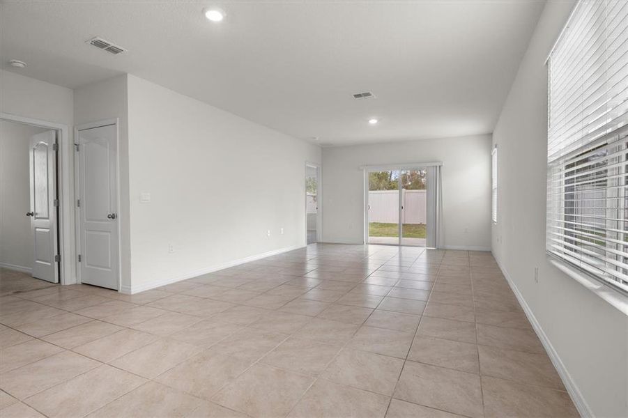 Spacious, unfurnished interior of a new home in Cadence at Parc Hill, Orange City (Image 17).