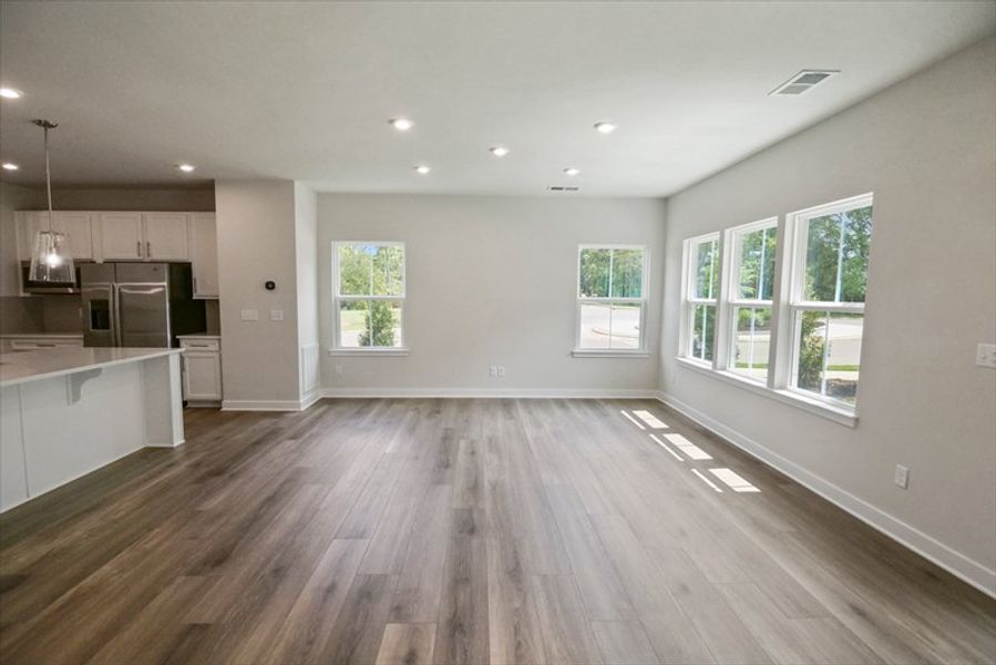 Spacious, unfurnished interior of a new home in Layton Hall, Mauldin (Image 8).