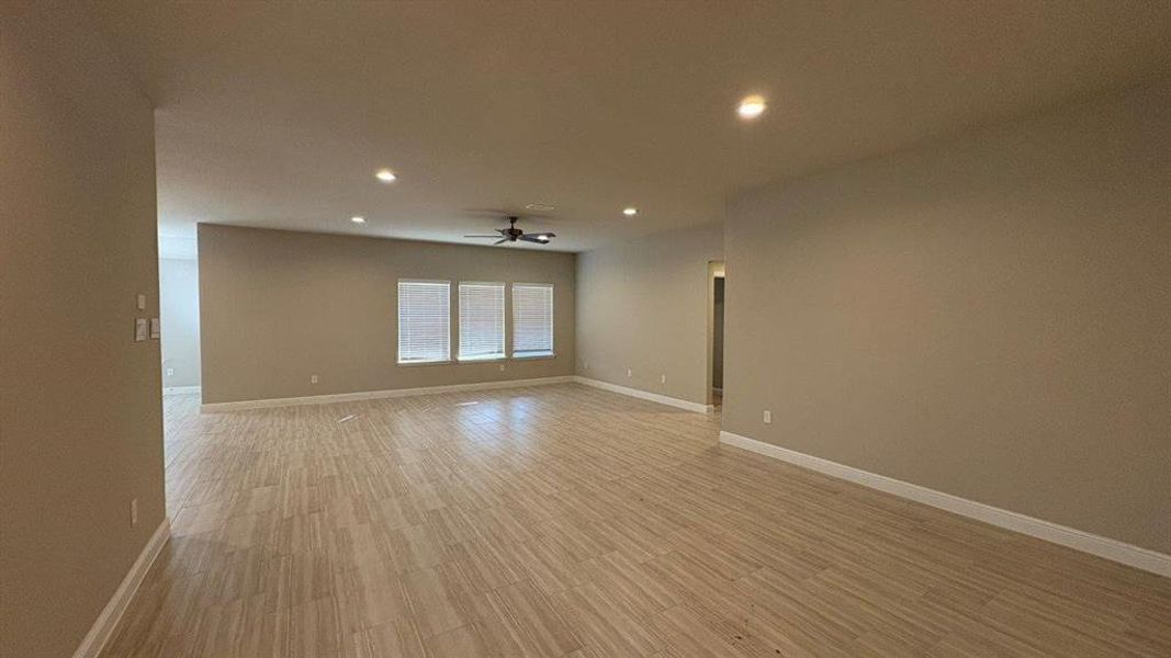 Spacious, unfurnished interior of a new home in Sandstone Estates, Granbury (Image 13). Spacious, unfurnished interior of a new home in Sandstone Estates, Granbury (Image 13).