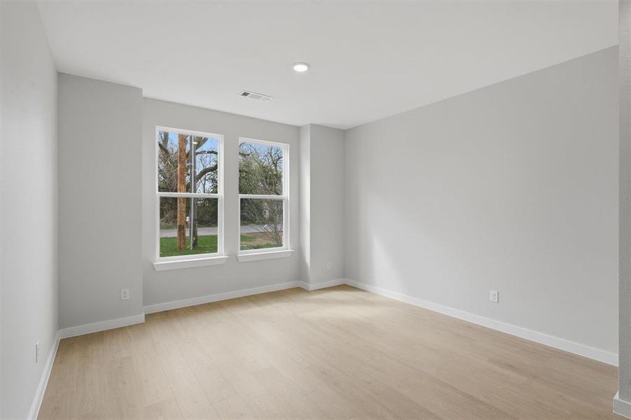 Spacious, unfurnished interior of a new home in , Boyd (Image 25).