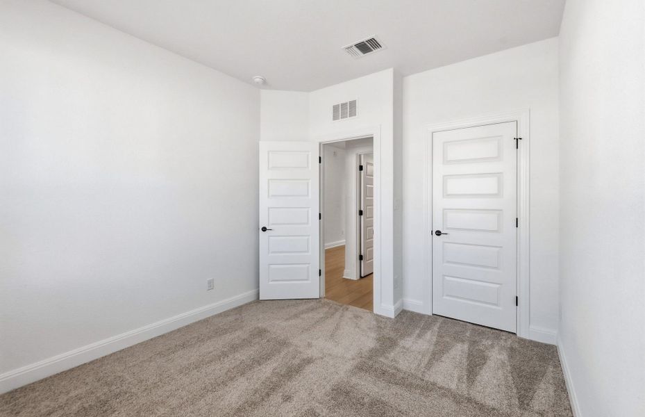 Spacious, unfurnished interior of a new home in Santa Rita Ranch, Liberty Hill (Image 43). Spacious, unfurnished interior of a new home in Santa Rita Ranch, Liberty Hill (Image 43).