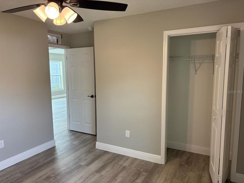 Spacious, unfurnished interior of a new home in , Citrus Springs (Image 29).