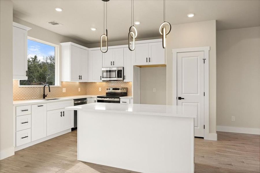 Furnished interior view inside a new home in , Granbury (Image 7). Furnished interior view inside a new home in , Granbury (Image 7).