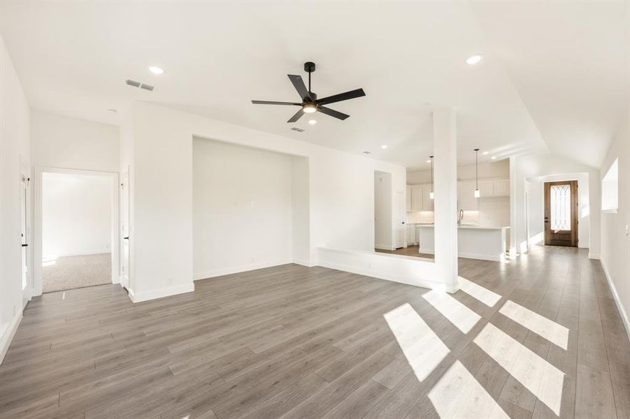 Spacious, unfurnished interior of a new home in Georgetown at Kings Fort, Kaufman (Image 26).