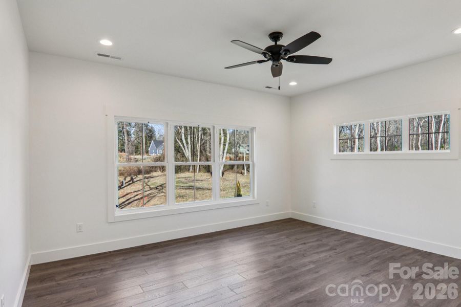 Spacious, unfurnished interior of a new home in , Hendersonville (Image 25).