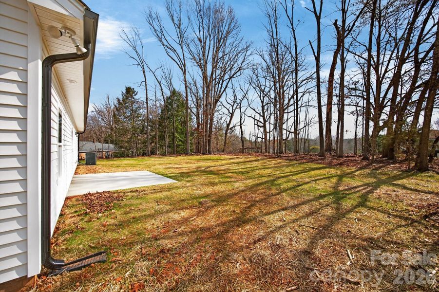 Exterior details and patio area of a home in , Rockwell (Image 25).