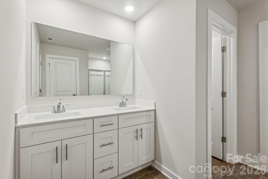 Furnished interior view inside a new home in Carpenter Farms, Lincolnton (Image 4).