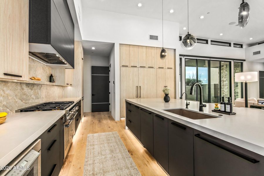 016_Kitchen to Walk-in Pantry