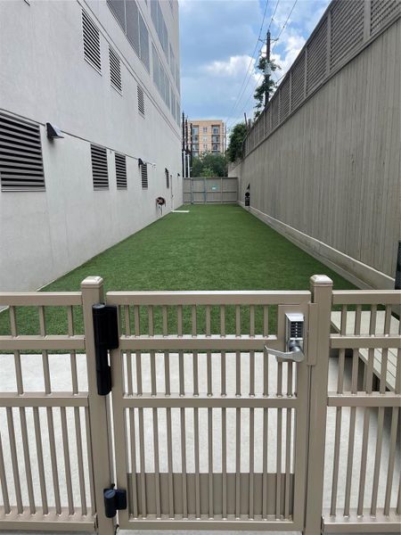 Front exterior of a new home in Hawthorne, Houston, TX, highlighting curb appeal (Image 1). Front exterior of a new home in Hawthorne, Houston, TX, highlighting curb appeal (Image 1).