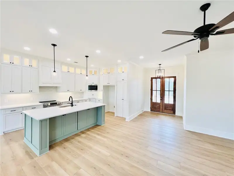Furnished interior view inside a new home in , Cartersville (Image 5).