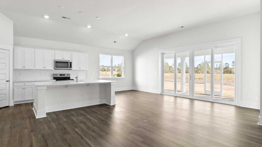 Spacious, unfurnished interior of a new home in Indigo Preserve, Leland (Image 17).