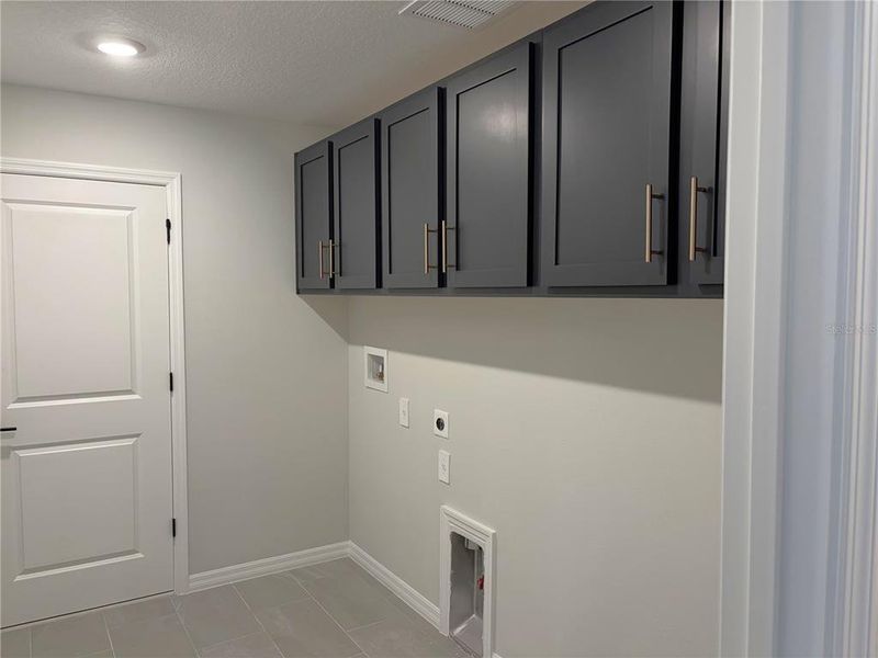 Spacious, unfurnished interior of a new home in Oakfield Trails, Parrish (Image 21).