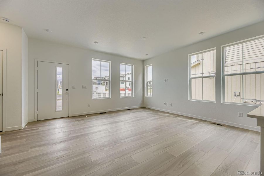 Spacious, unfurnished interior of a new home in Sky Ranch: Parkside Collection, Watkins (Image 8).