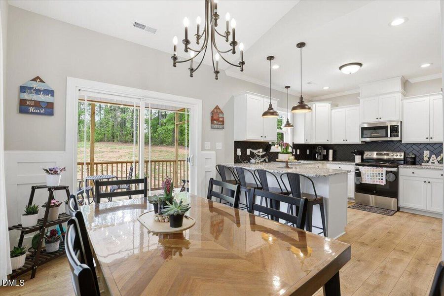27-78 Pedestal Ct-27