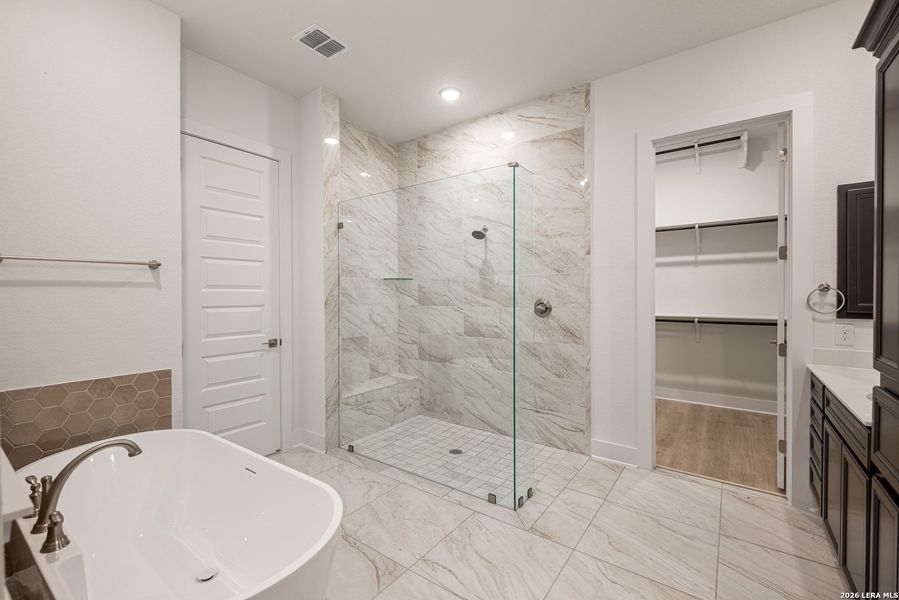 Furnished interior view inside a new home in Mesa Western, Cibolo (Image 6).