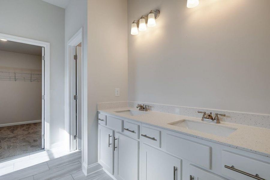 Furnished interior view inside a new home in Summerlin, Winder (Image 7).