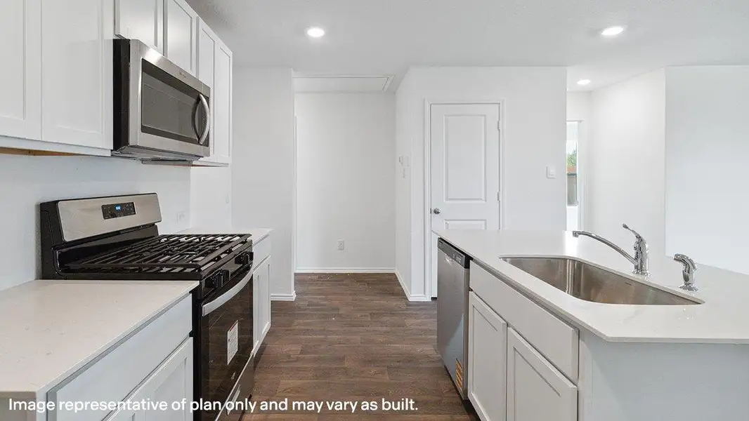 Representative furnished interior of a home built from the Estero by D.R. Horton in Leonard Crossing, Leonard (Image 6). Representative furnished interior of a home built from the Estero by D.R. Horton in Leonard Crossing, Leonard (Image 6).
