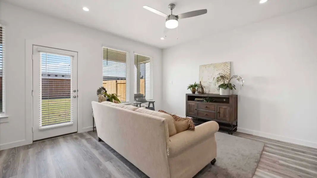 Representative furnished interior of a home built from the Cade by D.R. Horton in Alexander Townhomes, Pearland (Image 9). Representative furnished interior of a home built from the Cade by D.R. Horton in Alexander Townhomes, Pearland (Image 9).
