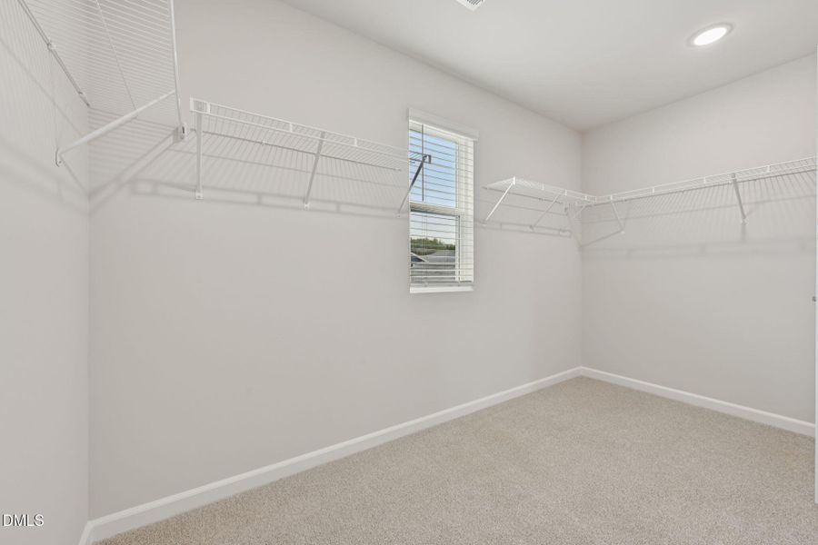 28-web-or-mls-Raleigh - Oak Manor - 744