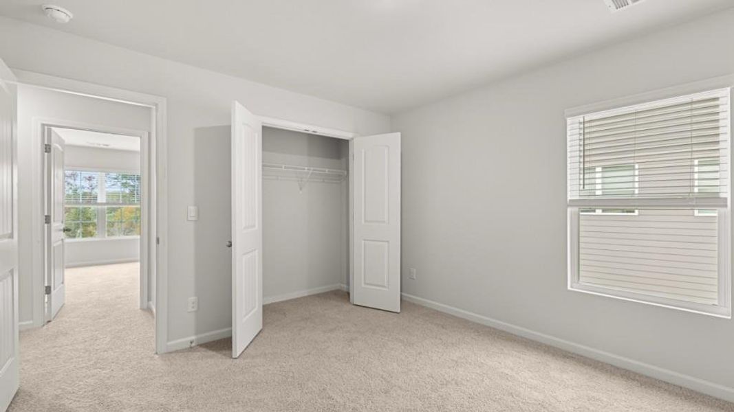 Spacious, unfurnished interior of a new home in Lost Creek, Dallas (Image 17). Spacious, unfurnished interior of a new home in Lost Creek, Dallas (Image 17).