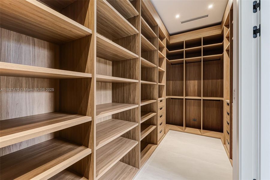 Image 30 of a home in . Image 30 of a home in .