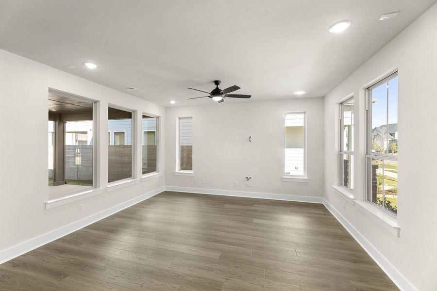 Spacious, unfurnished interior of a new home in The Retreat at Harvest, Argyle (Image 23). Spacious, unfurnished interior of a new home in The Retreat at Harvest, Argyle (Image 23).