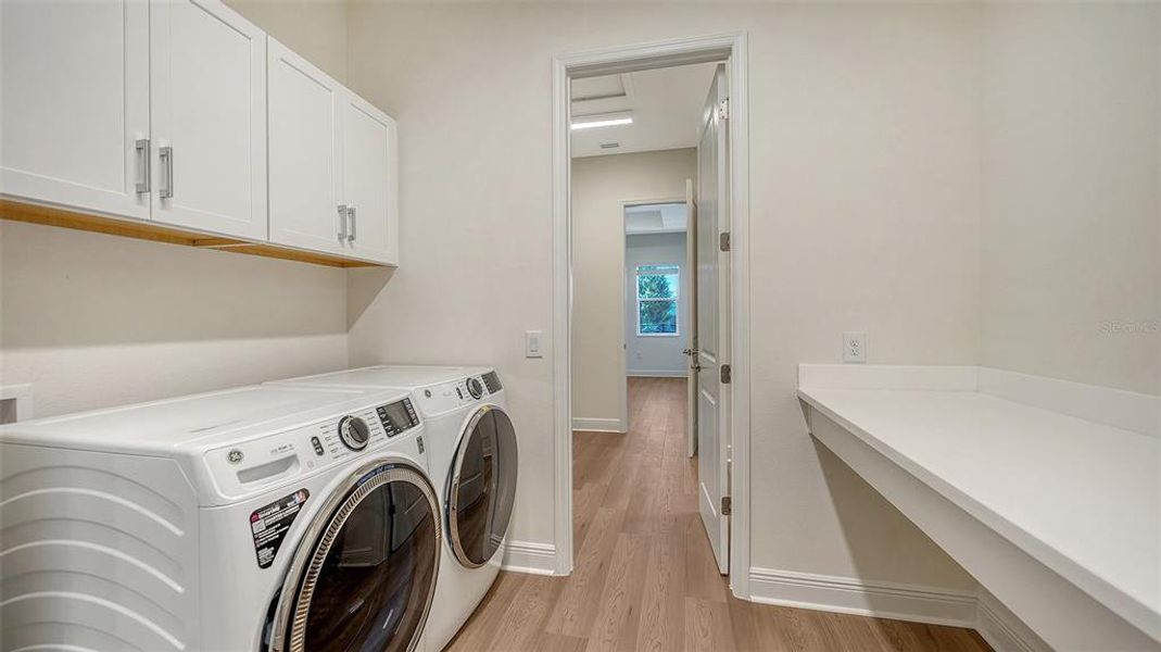 Furnished interior view inside a new home in , Venice (Image 14).